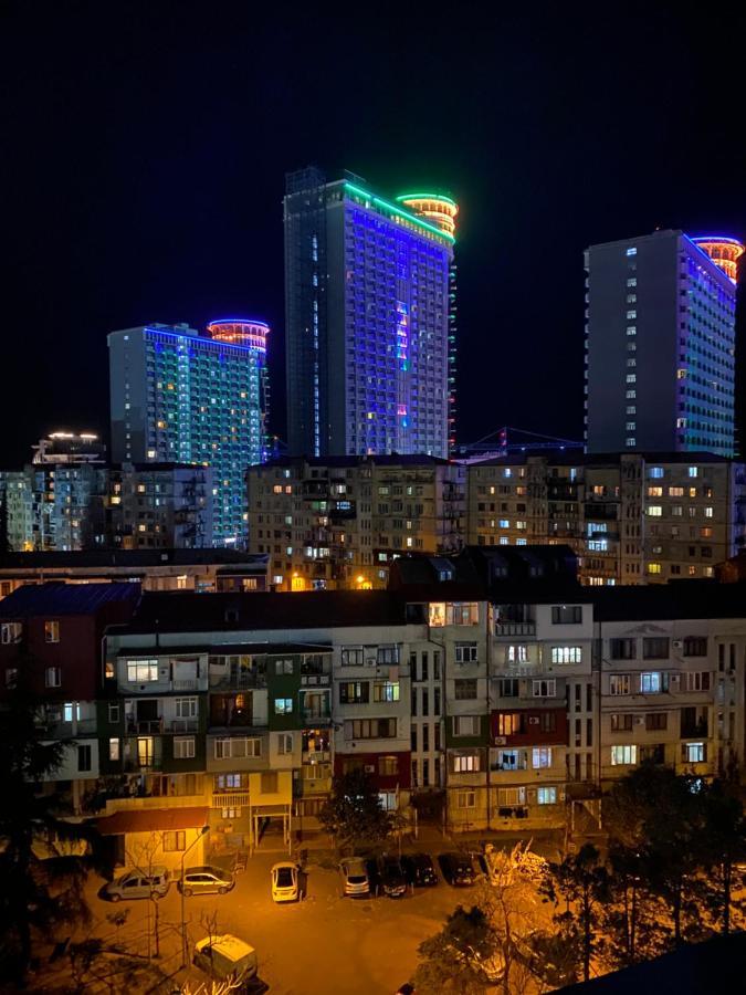 "Студия 24" - Посуточно И Помесячно Batum Dış mekan fotoğraf
