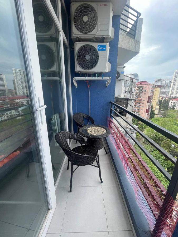 "Студия 24" - Посуточно И Помесячно Batum Dış mekan fotoğraf